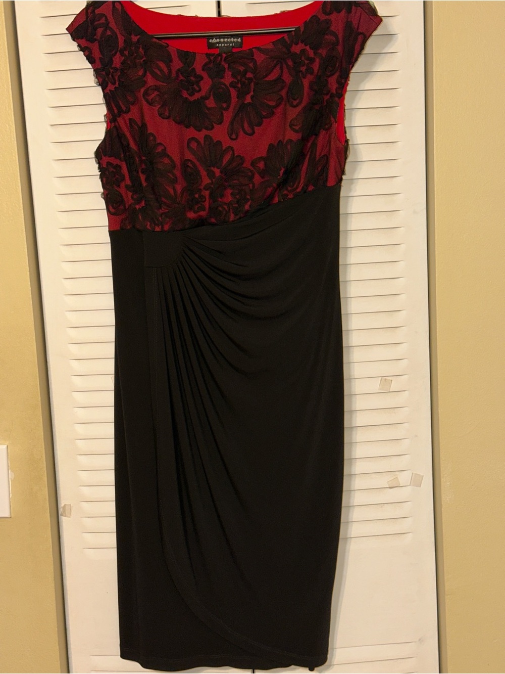 Connected Apparel Floral Flock Print Lace Top Ruched Sheath Cocktail Dress - Red